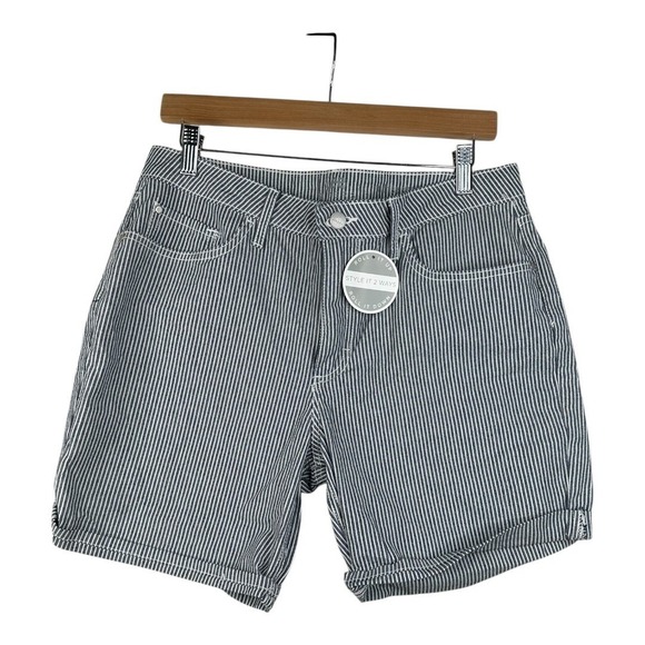 New Striped Lee Bermuda Shorts size 12 Blue/White - Picture 1 of 8